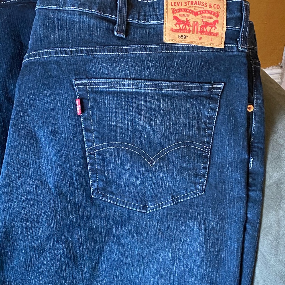 Levi 559 jeans